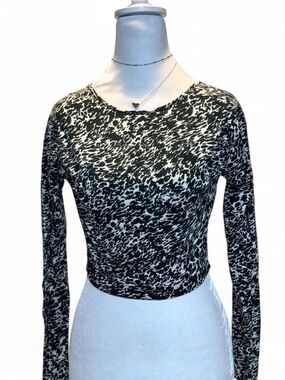 Motel Rocks Black and White Printed Long Sleeve Crop Top